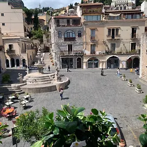 Casa Antica Savoia Apartment